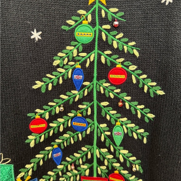 Vintage Classic Elements Christmas Tree Sweater - Picture 2 of 6